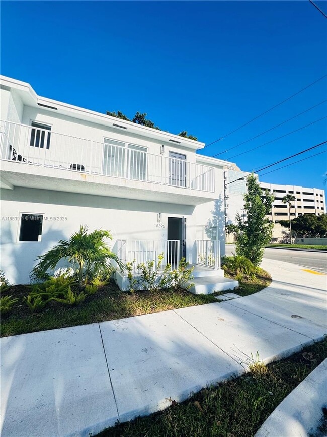 Building Photo - 18395 SW 103rd Ct