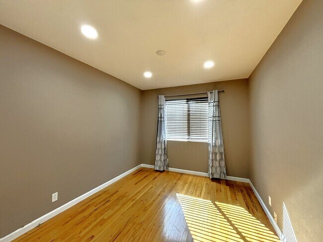 Foto del edificio - 3 Bedroom 2 Bathroom single Story home for...