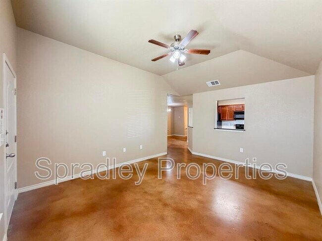 Foto del edificio - 757 E Ridge Blvd