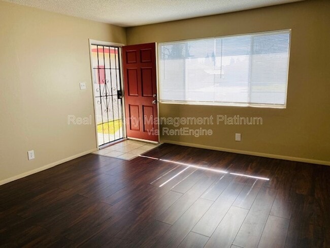 Building Photo - 841 W San Gabriel Ave