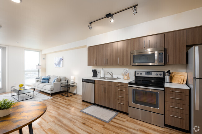 1BD, 1BA - 578-765SF - The Henry