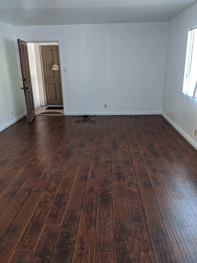 Sala de estar - 18555 Collins St