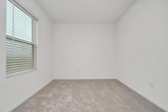 Building Photo - 18710 Gissi Dr