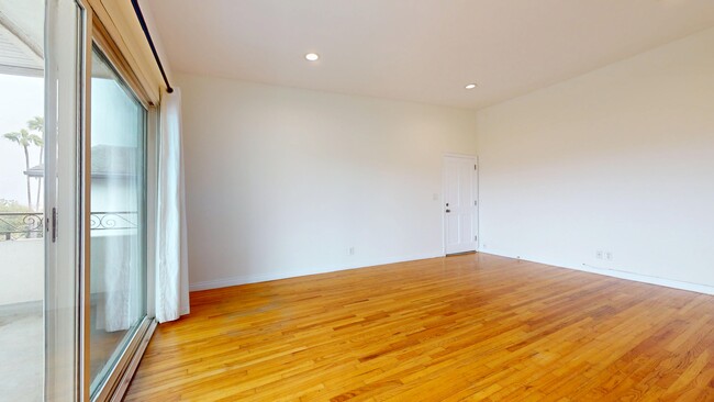 Foto del edificio - 1514 Manhattan Beach Blvd