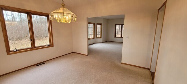 Building Photo - Beautiful Home Down by the River