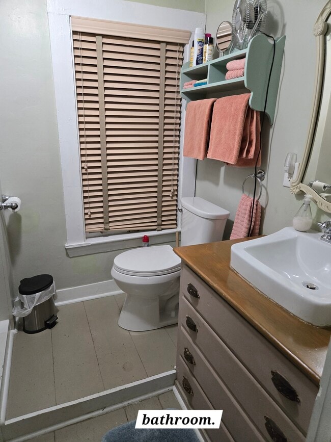 Building Photo - 68 E Main St