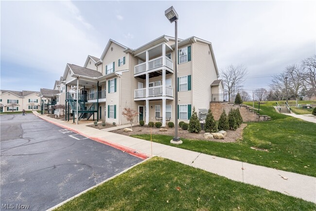Building Photo - 29844 Lenox Dr