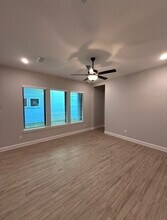 Building Photo - 3323 Full Bellied Ln