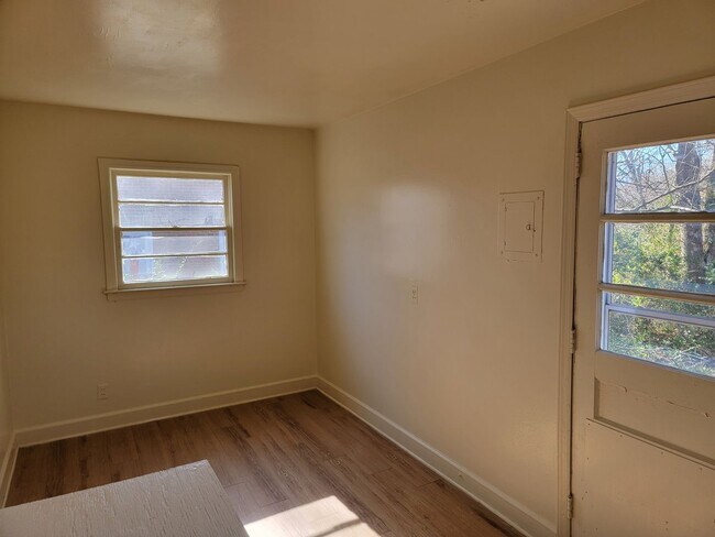 Foto del edificio - 3 Bedroom 1 Bathroom House