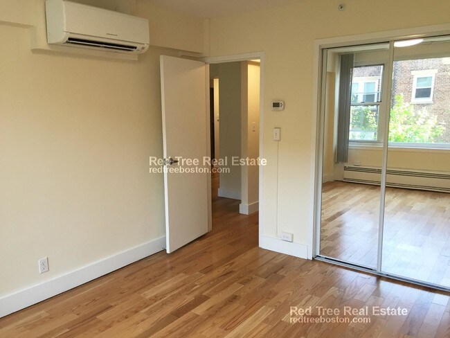 Foto del edificio - 1440 Beacon St