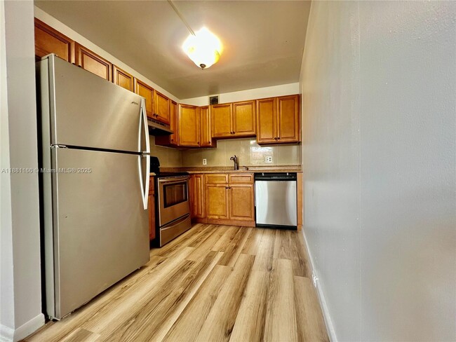 Building Photo - 801 SW 133rd Terrace