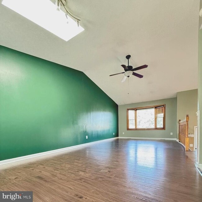 Building Photo - 10954 Blake Ln