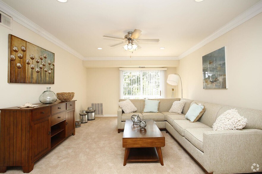 Fairfield Greens At Holbrook Rentals Holbrook, NY