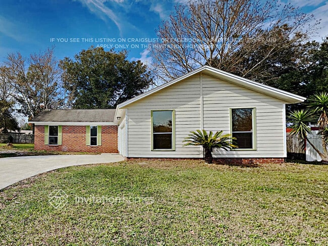 Building Photo - 1062 Lana Court