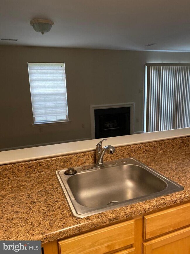 Building Photo - 3 bedroom in Reading PA 19610