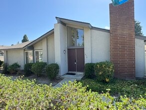 Building Photo - 670 Kumquat Way