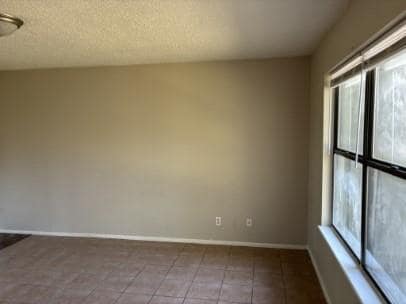 Building Photo - 637 N Betty Jo Dr