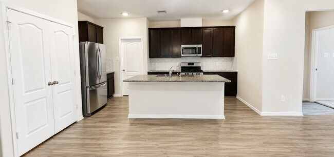 Building Photo - 21275 Catalina Palm Dr