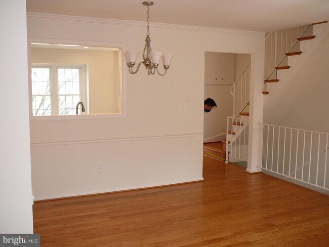 Foto del edificio - 8607 Dellway Ln