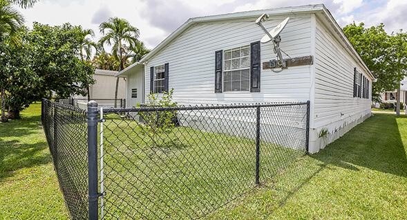 Building Photo - 3 bedroom in Fort Lauderdale FL 33325
