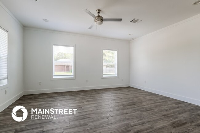 Building Photo - 4358 Larkspur St