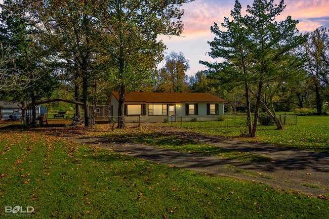 Building Photo - BENTON HOME