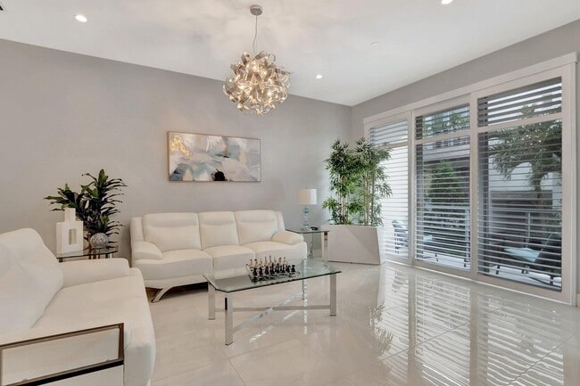 Foto del edificio - 4010 NW 18th Way