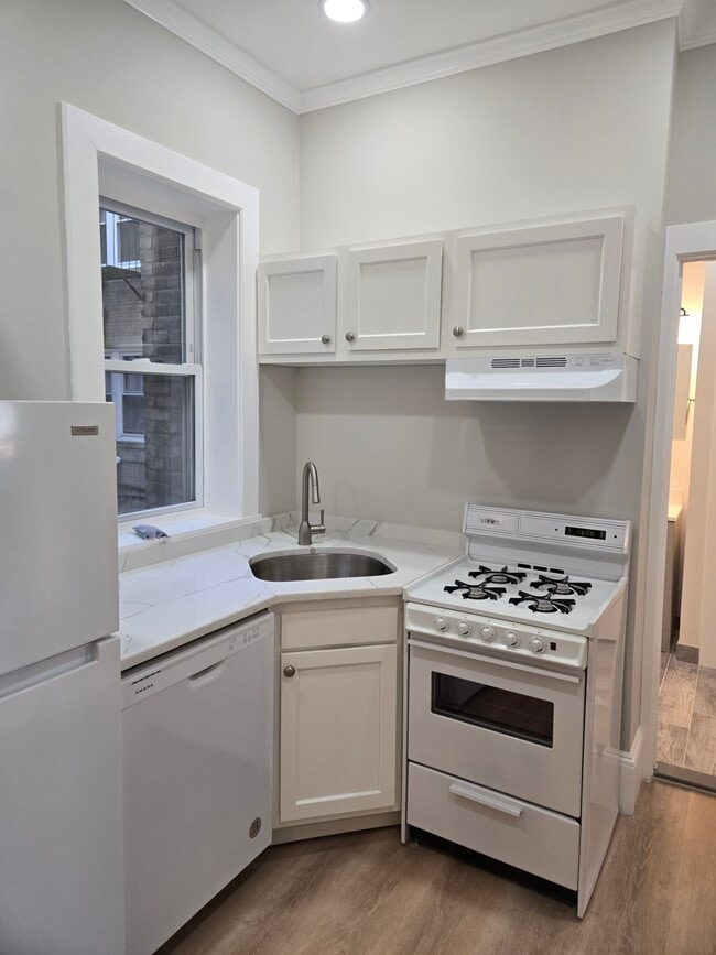 Building Photo - 1286 Boylston St