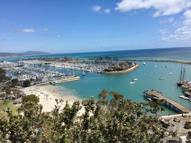 Cerca del puerto de Dana Point - 34264 Camino Capistrano