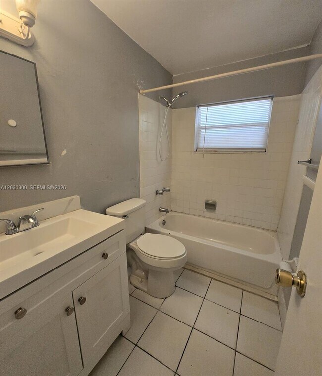 Foto del edificio - 5880 NW 19th Ct