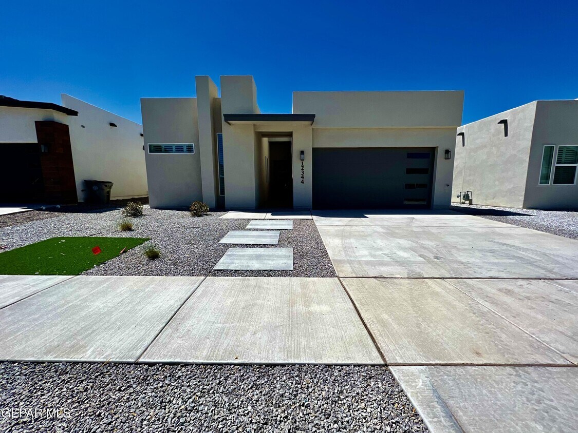 12344 Desert Heights Ct, El Paso, TX 79938 House for Rent in El Paso, TX