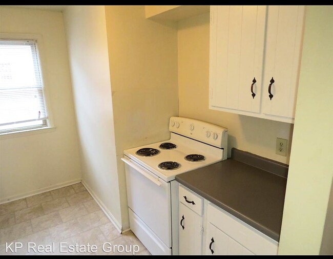 Foto del edificio - 5805-5805 N Meadows Blvd