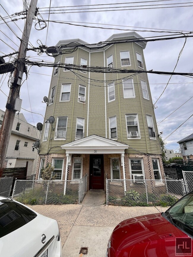Building Photo - Cedar St,Yonkers