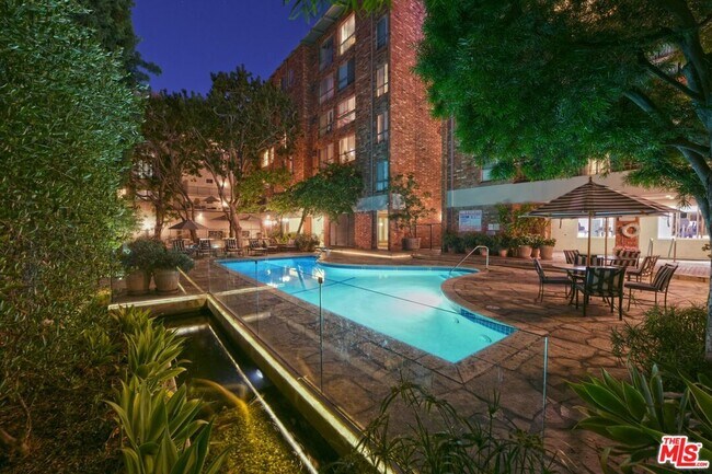 Foto del edificio - 1440 Veteran Ave