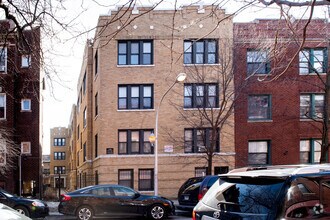 Building Photo - 839 W Cornelia Ave