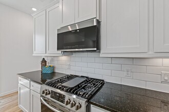 Building Photo - 4131 Balboa Dr