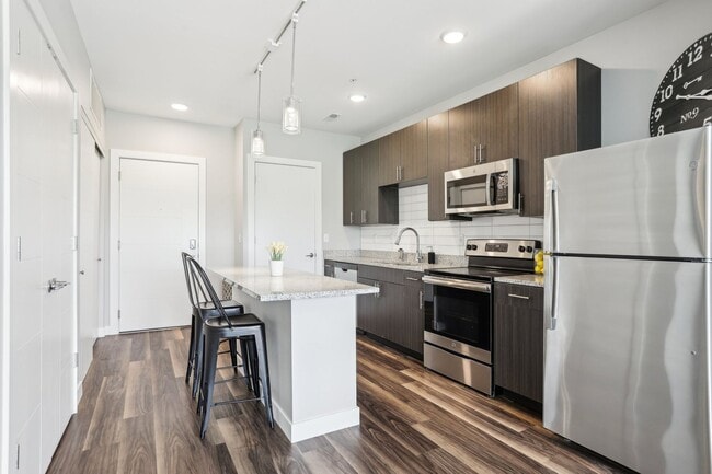 Building Photo - Whispering Heights