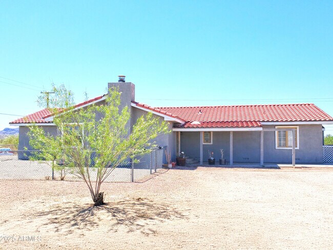 Foto del edificio - 69762 Old Bell Rd