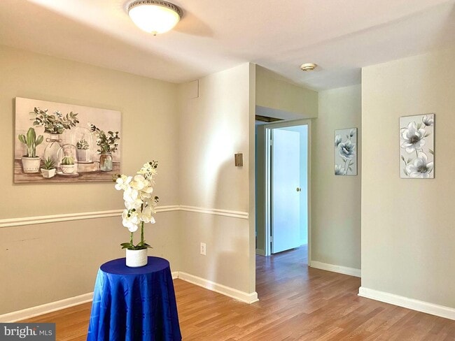 Foto del edificio - 17817 Buehler Rd