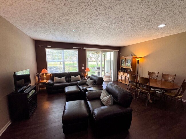 Building Photo - 3685 Creswick Cir