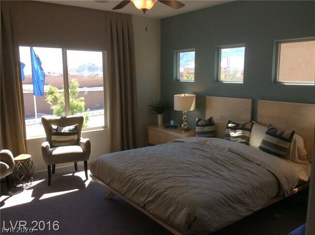 Foto del edificio - 8929 Hull Bay Ave