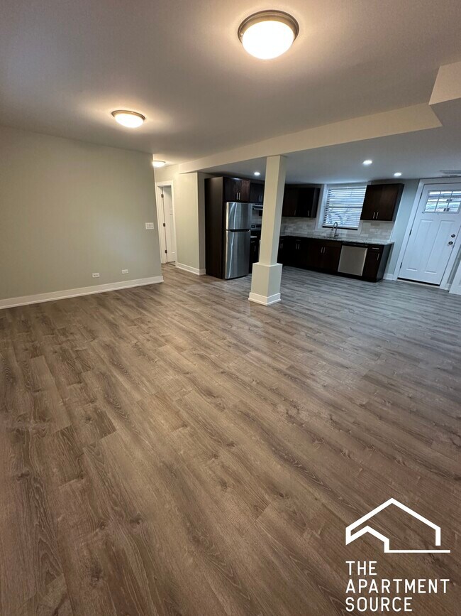 Building Photo - 918 Crain St