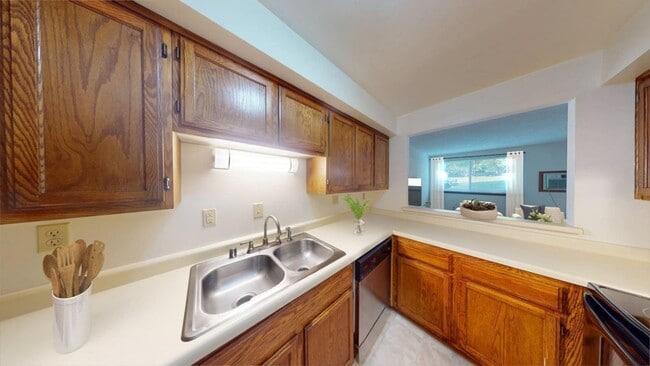 Building Photo - Oakton Beach Apartments