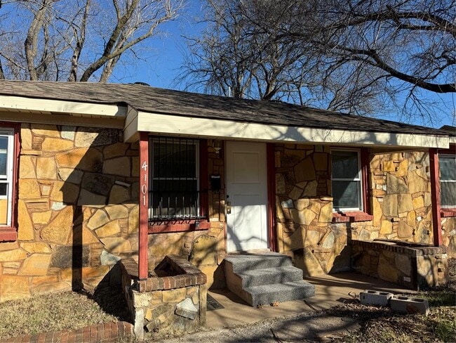 Foto del edificio - 4101 SE 11th St