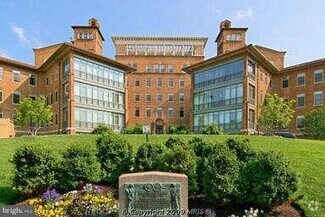 Building Photo - 2425 L St NW
