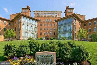 Foto principal - 2425 L St NW
