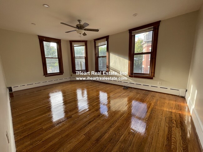 Foto del edificio - 338 K St