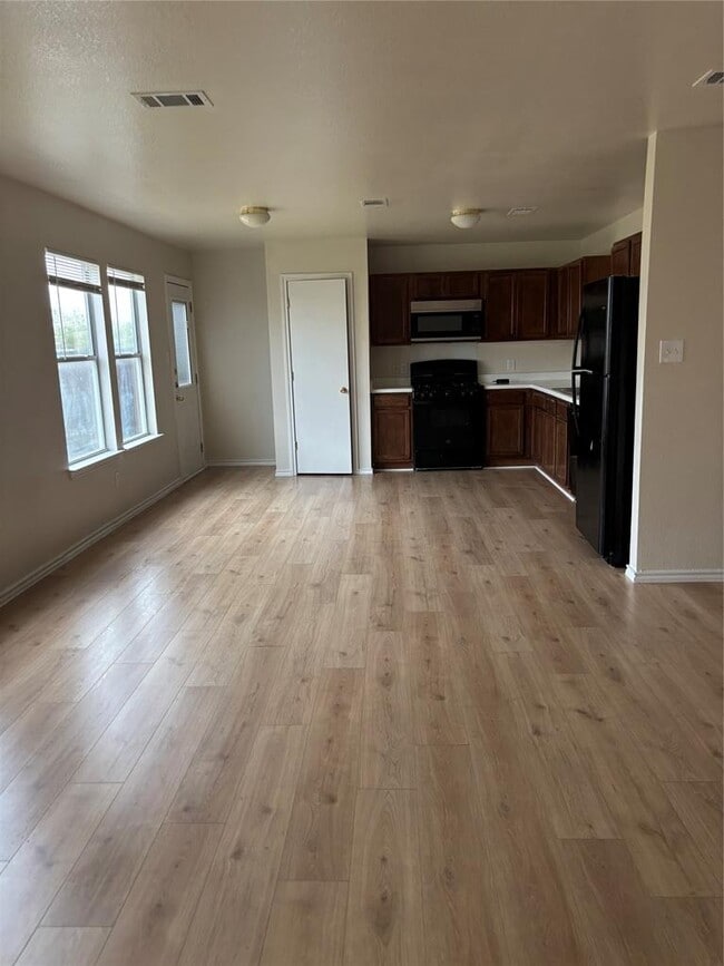 Foto del edificio - 11805 Stoney Meadow Dr