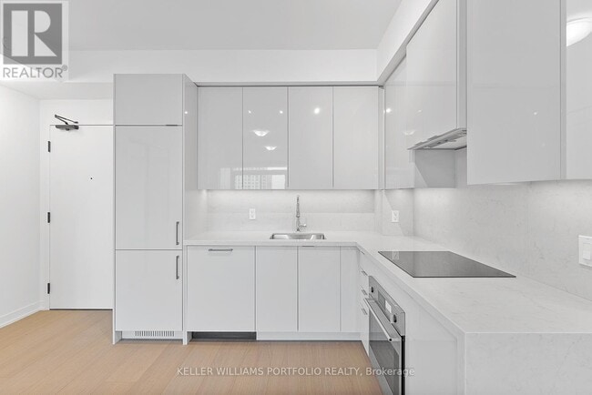 Building Photo - 498 Caldari Rd