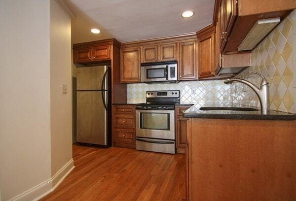 Building Photo - 14 Wampus Ave